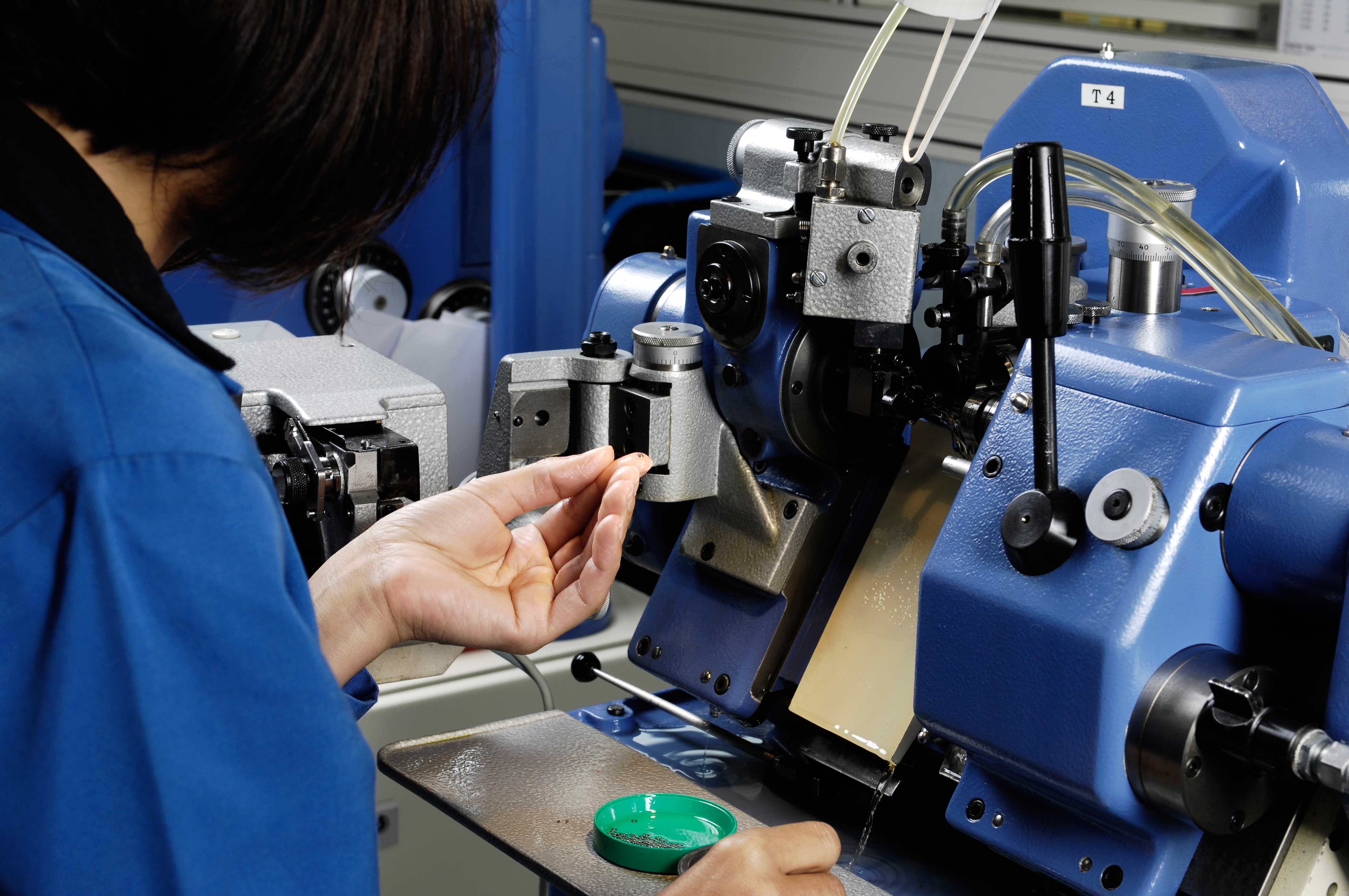 UNCutting Watches World UN Cutting