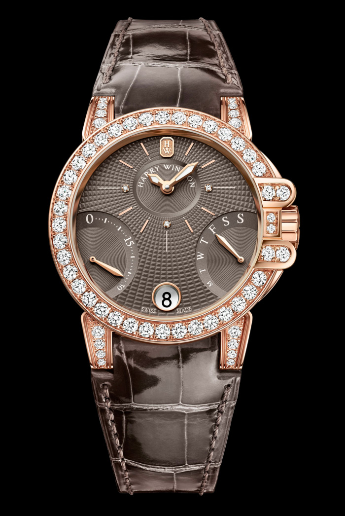 HARRY WINSTON Watches World HARRY WINSTON Ocean Biretrograde Movimiento mecánico automático Calibre HW1029 de manufactura Caja 36 mm de oro rosa de 18 quilates engastada con diamantes Cristal zafiro por ambos lados Carátula castaño engastada con diamantes Funciones horas minutos y segundos fechador con días retrógrados Correa de piel de caimán color marrón cosida a mano Frecuencia 28800 ah Reserva de marcha 42 h Hermeticidad 100 metros