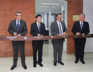Mr. Cantin, Mr. Zhou Gobernador del Distrito de Huangpu, Mr. Thierry Stern, Presidente de Patek Philippe y Mr. Decu Melchers. 