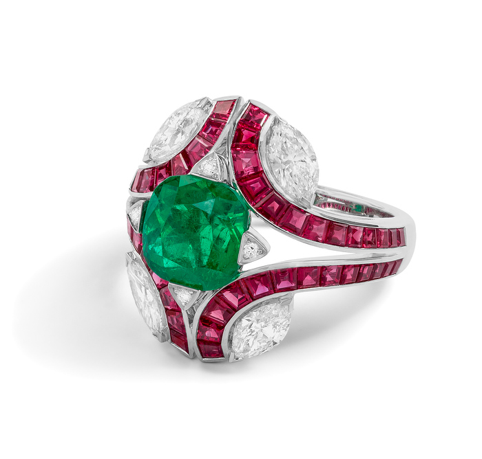 8 ANILLO DE ESMERALDA CUSHION CON RUBIES Y DIAMANTES Watches World 8 ANILLO DE ESMERALDA CUSHION CON RUBIES Y DIAMANTES