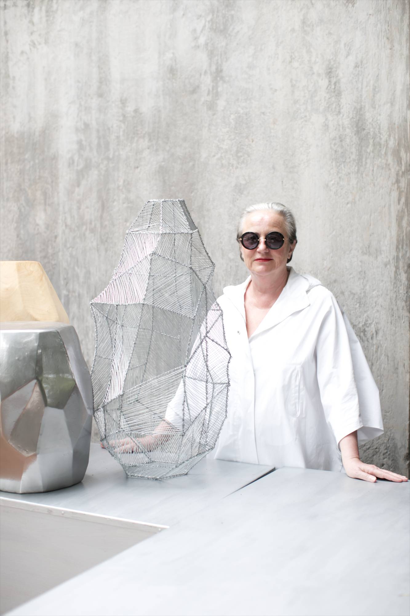 LidewijEdelkoort Watches World Lucir un Rado constituye una auténtica declaración de independencia para aquellas personas que se permiten ser diferentes expresarse y dedicar tiempo a empaparse de la grandeza del diseño En definitiva de los amantes del buen gusto Lidewij Edelkoort