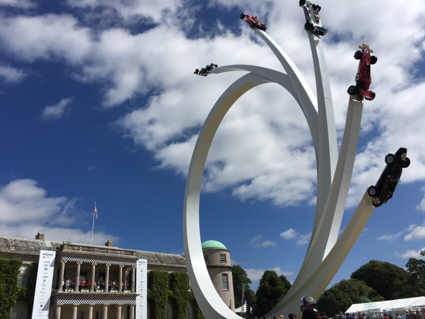 1969380515625505470982336192418632993778178o Watches World