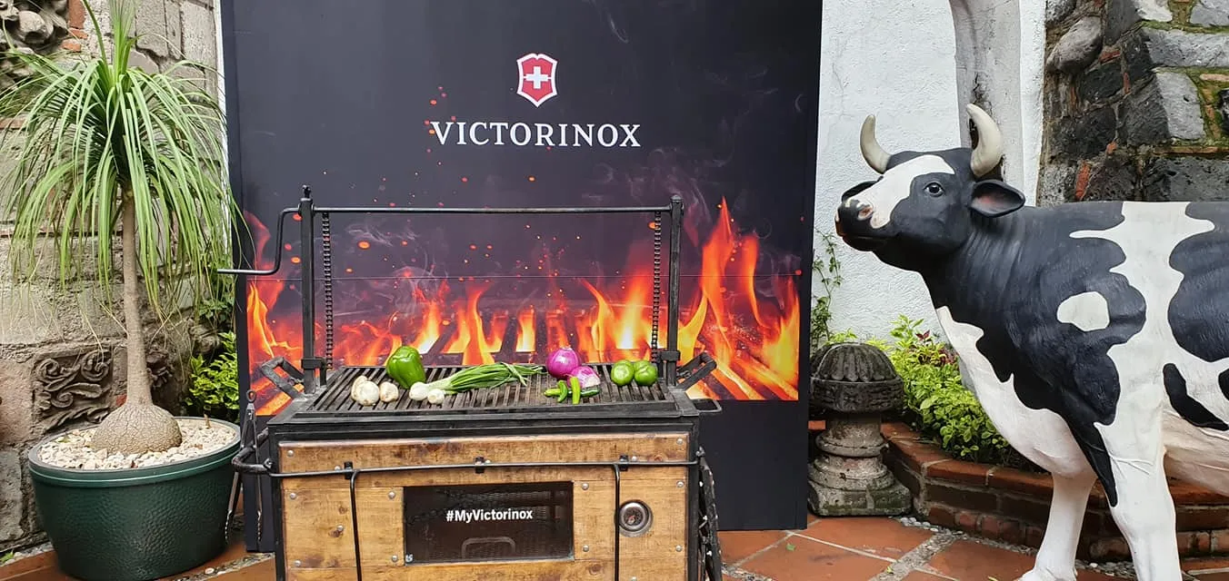 Victorinox te dice el tiempo para cocinar una carne