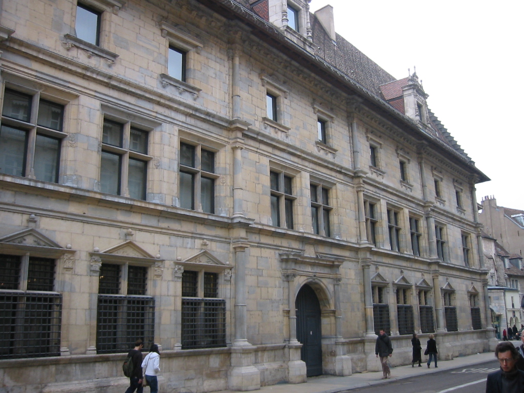 PalaisGrandvelleMuseeduTemps Watches World