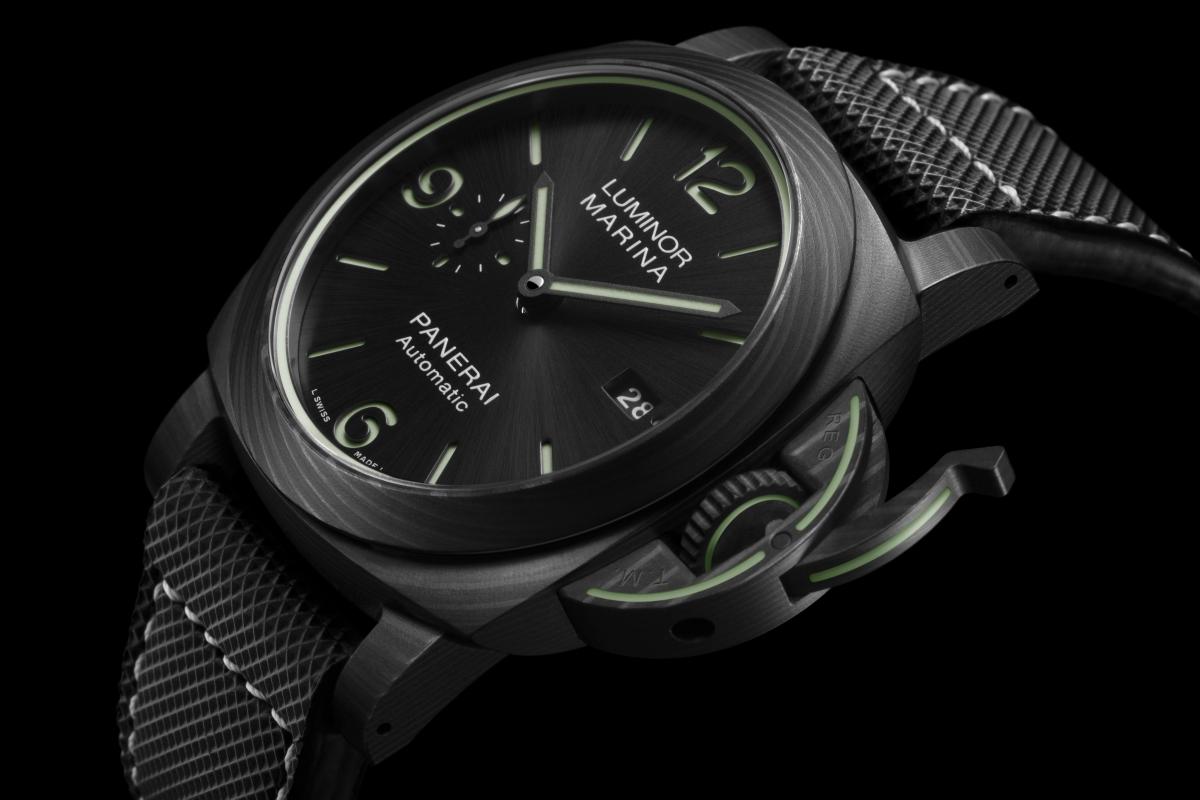 pam01118panerailuminormarina1 Watches World