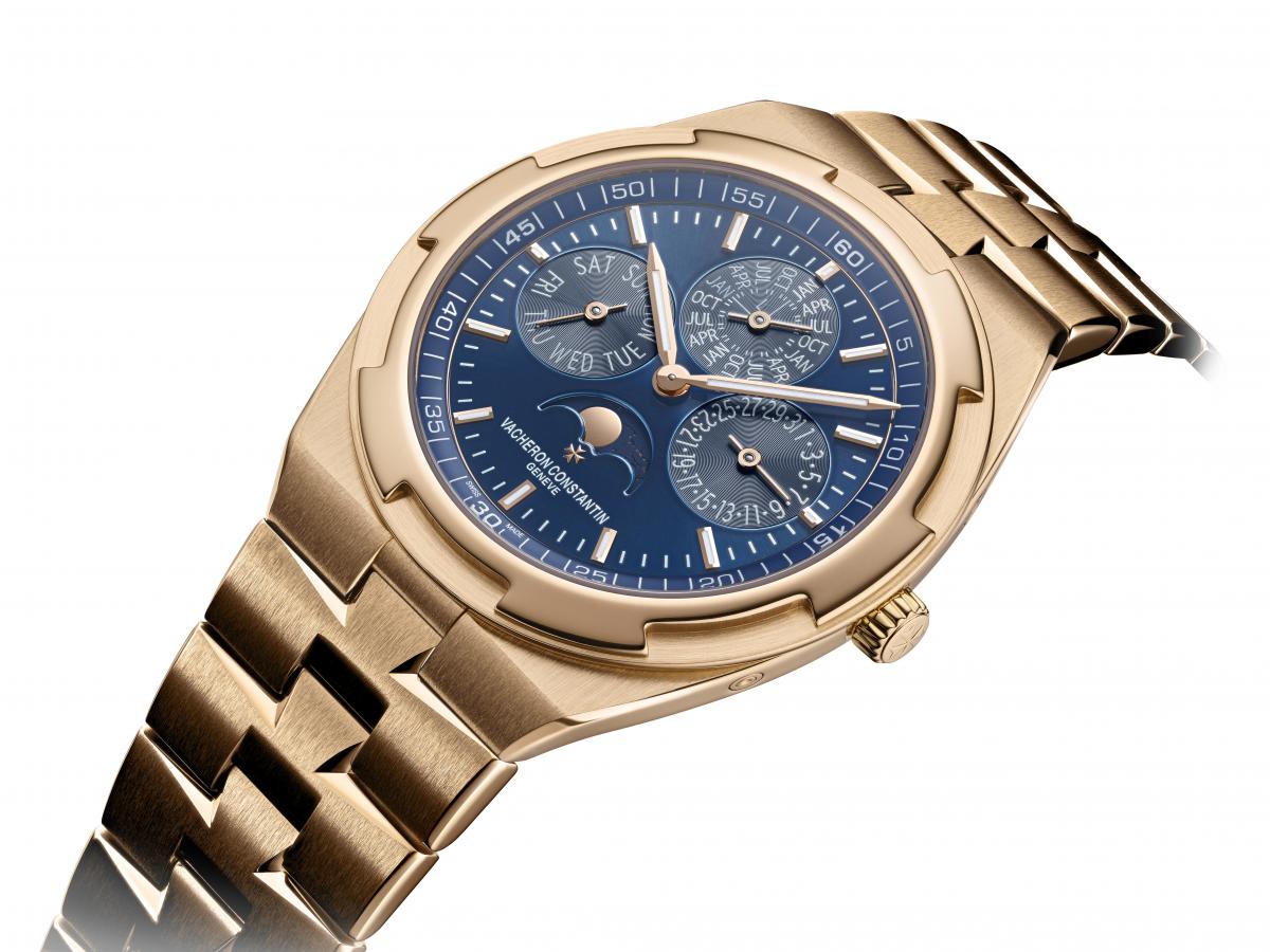 vacheronconstantinoverseasqpbluedial51 Watches World