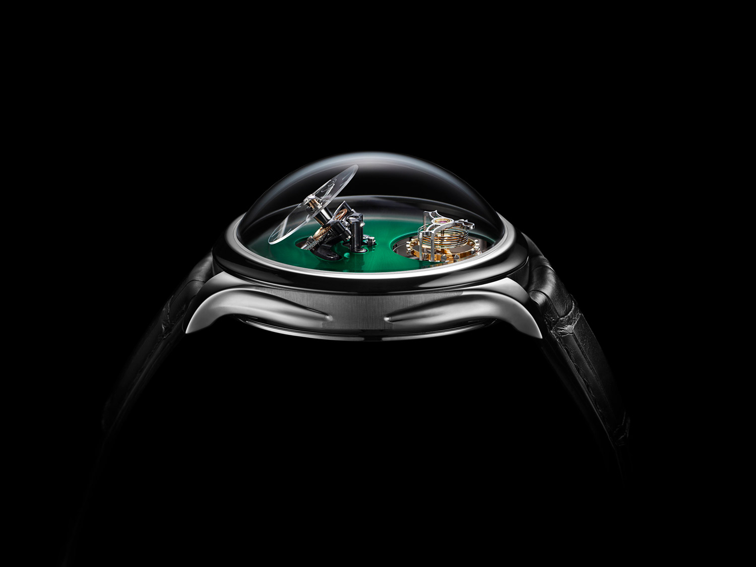 Endeavour_Cylindrical_Tourbillon_HMoserxMBandF_Profile_Cosmic-Green_Lres