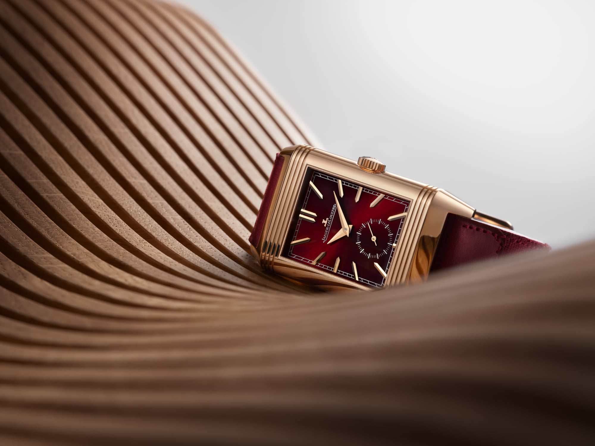 Burgundy reverso discount