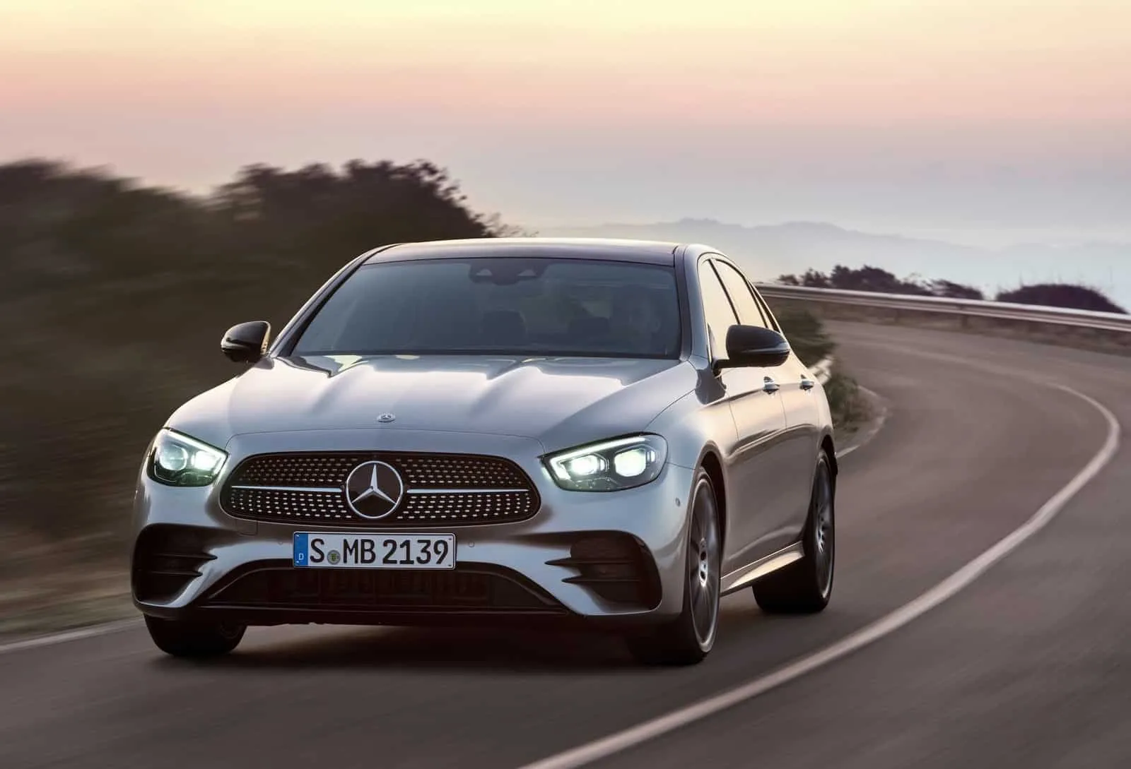 Mercedes-Benz Clase E, el referente en tecnología y lujo