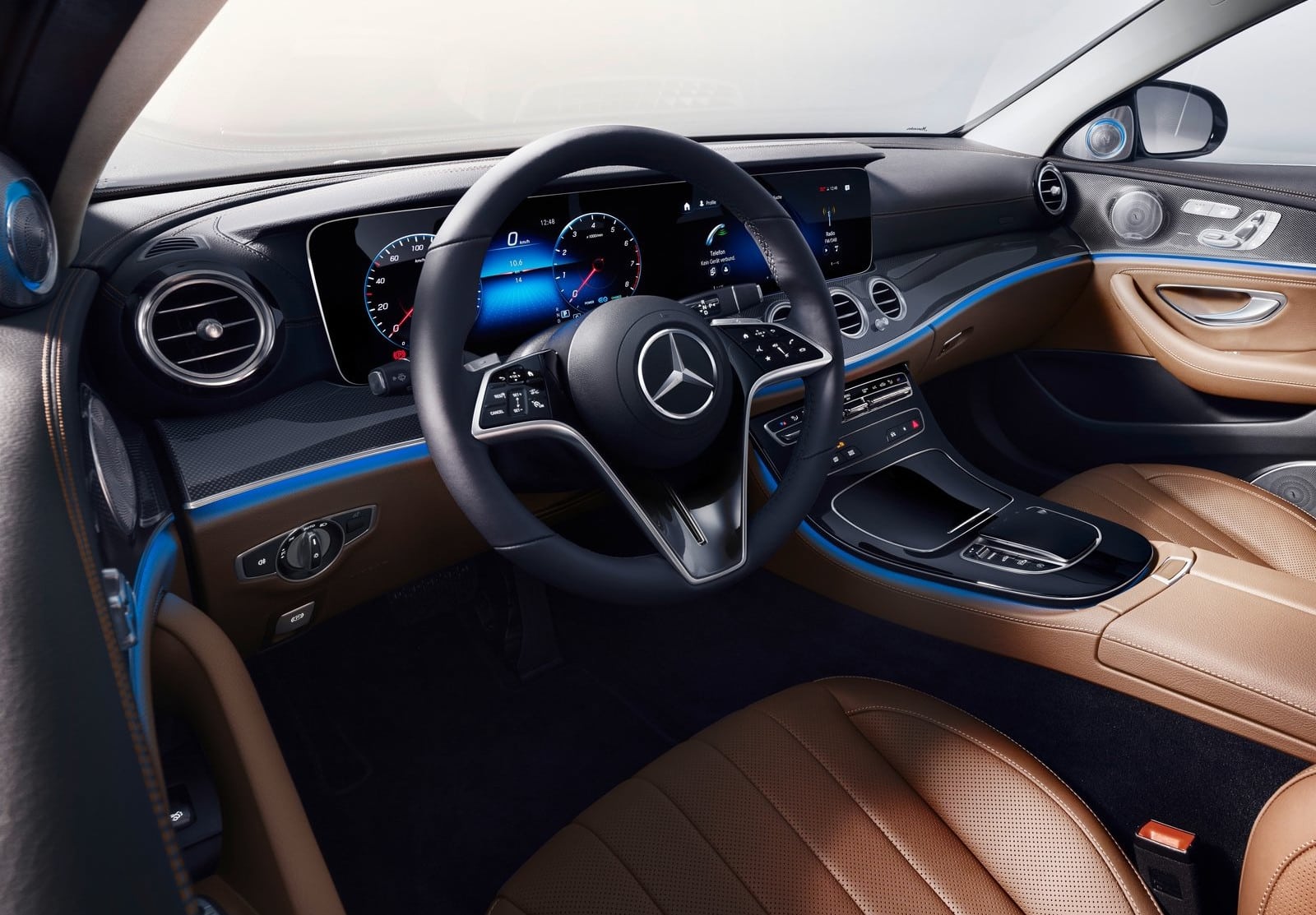 MercedesBenz Clase E el referente en tecnología y lujo 5 Watches World Interior Mercedes Benz Clase E