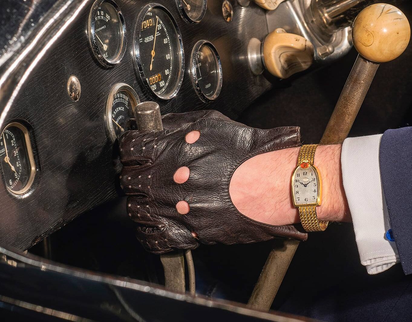El reloj personal Mido de Ettore Bugatti rompió récord en subasta * Watches  World : Watches World