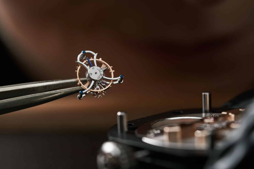 Tourbillon con tres puentes de oro Ruby Heart GirardPerregaux71 Watches World