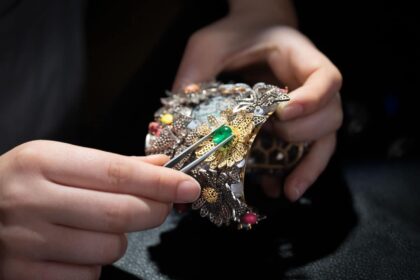 Bulgari2022GIARDINO DELL EDEN TOURBILLON103677CRAFT004 Watches World