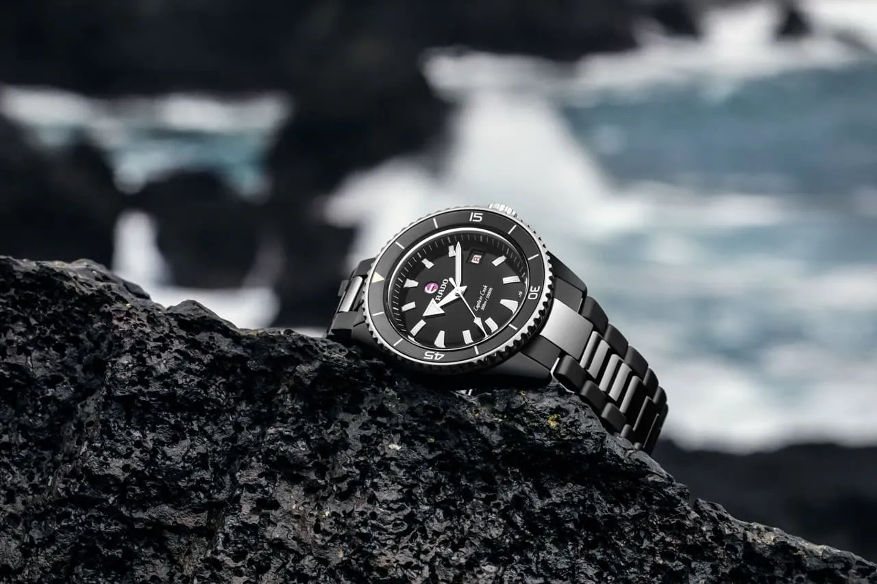 Rado Captain Cook High-Tech Ceramic Diver, profundamente aventurero