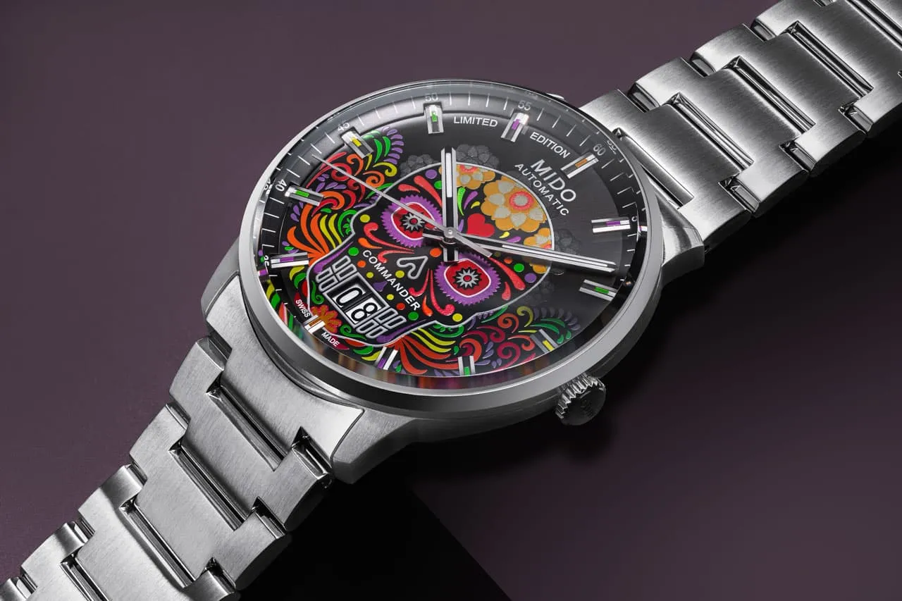 Mido Commander Big Date Celebración Edición Limitada, una explosión de color