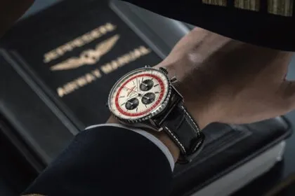 Navitimer B01 Chronograph 43 747 2