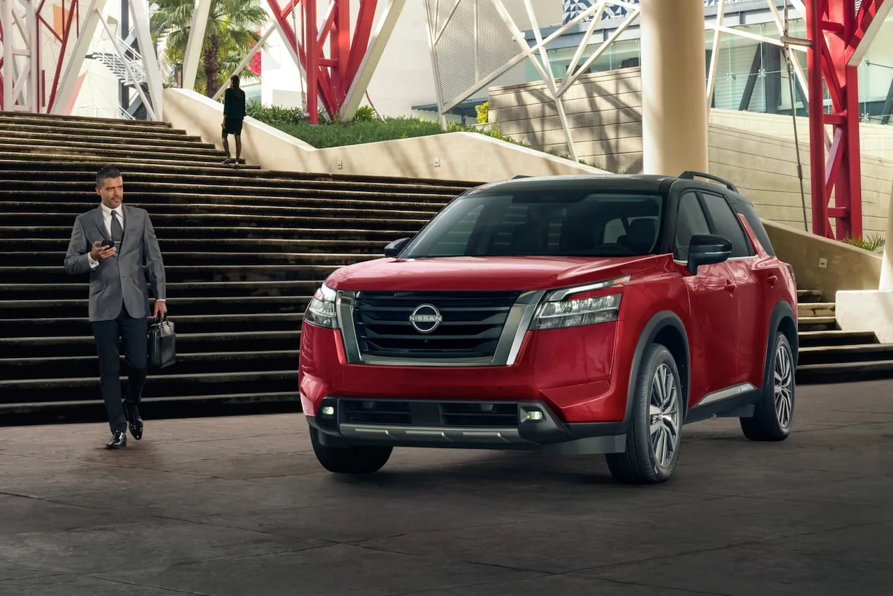 Nissan Pathfinder 2023 (1)