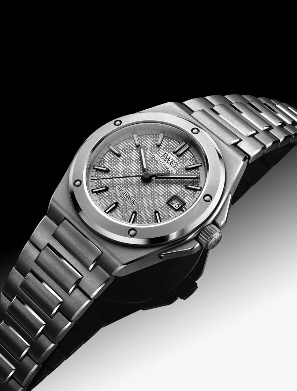 IWC revive el Ingenieur diseñado por Gérald Genta