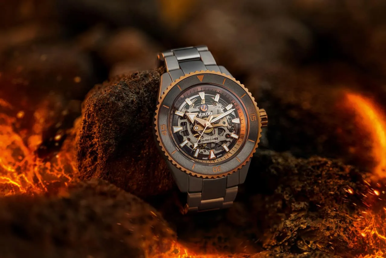 RADO Captain Cook High-Tech Ceramic Skeleton cover