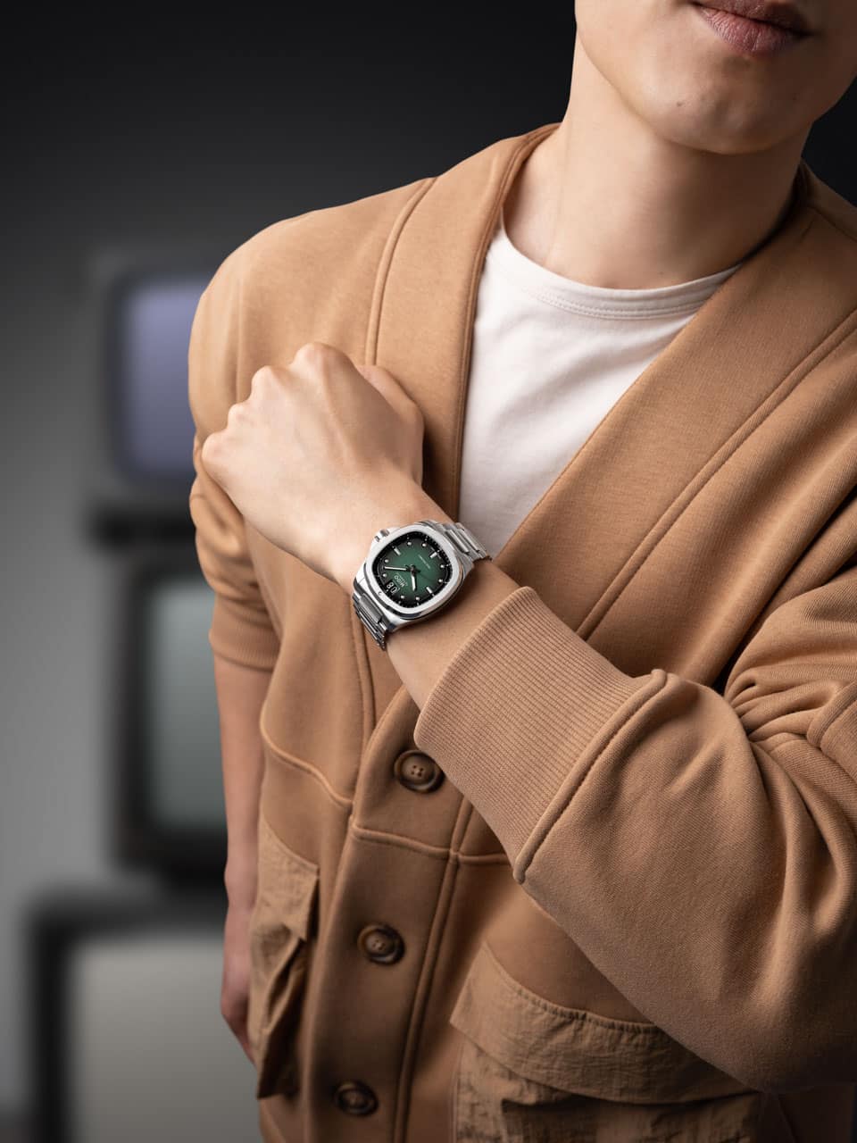 MidoM0495261109100MultifortTVBigDatePR2 Watches World