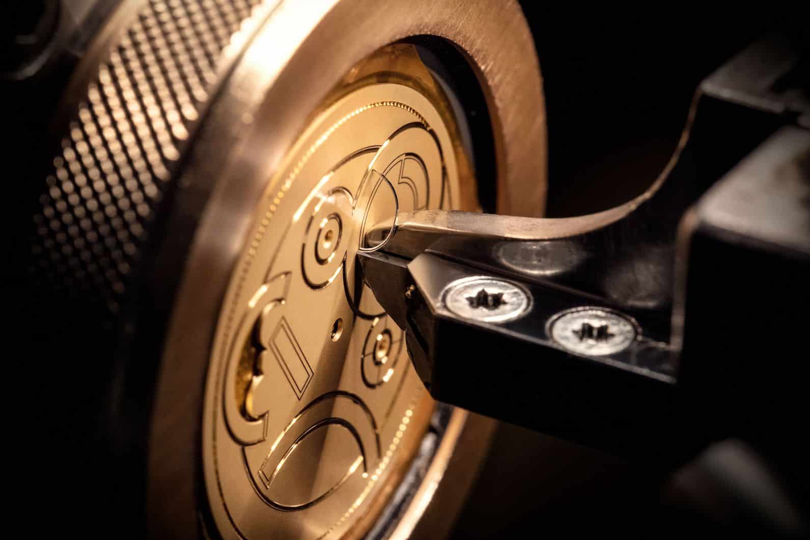 Breguet Classique Calendario Perpetuo 7327 guilloche Watches World Breguet Classique Calendario Perpetuo 7327 guilloche