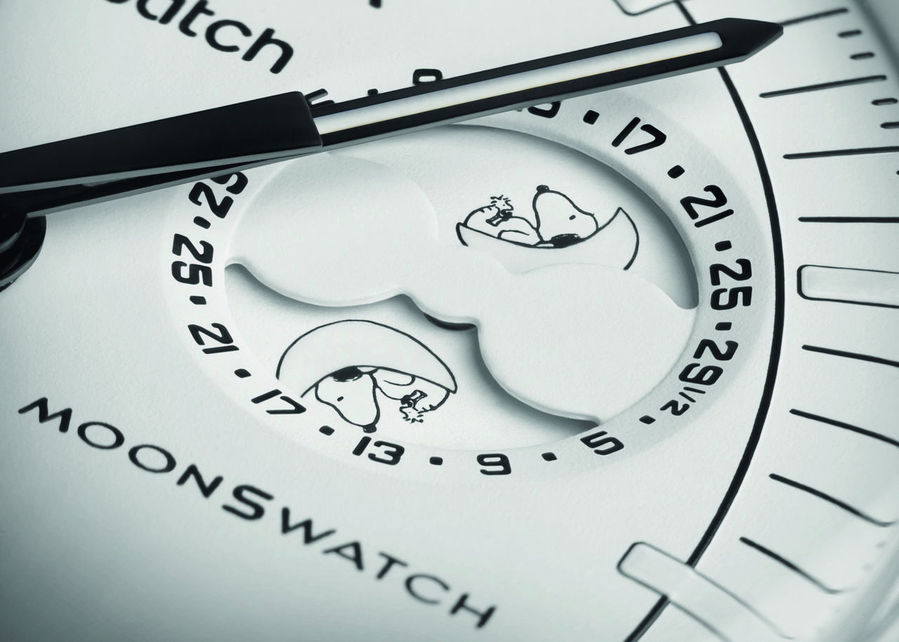 Omega x Swatch Mission to the Moonphase Snoopy 6