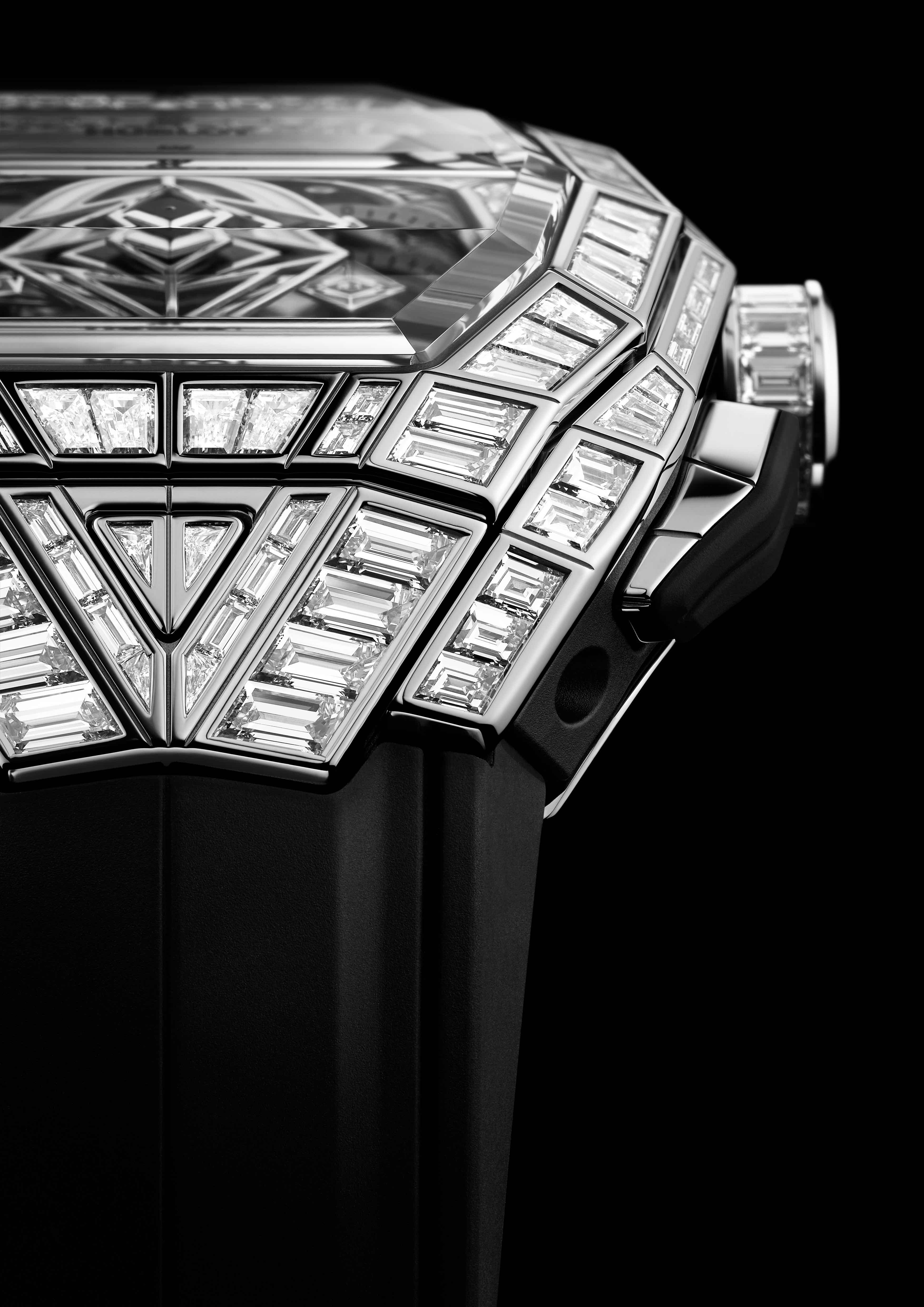 HublotSangBleuSapphire1 Watches World Hublot Sang Bleu Sapphire