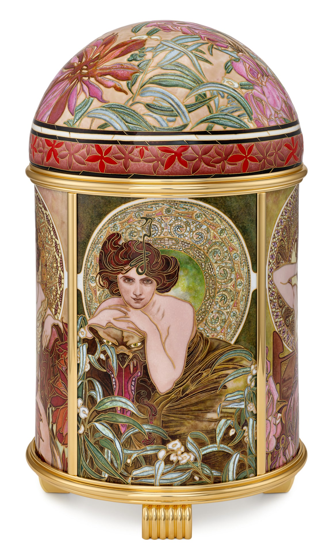 Stacked from 16 images Method=B R=8S=4 Watches World