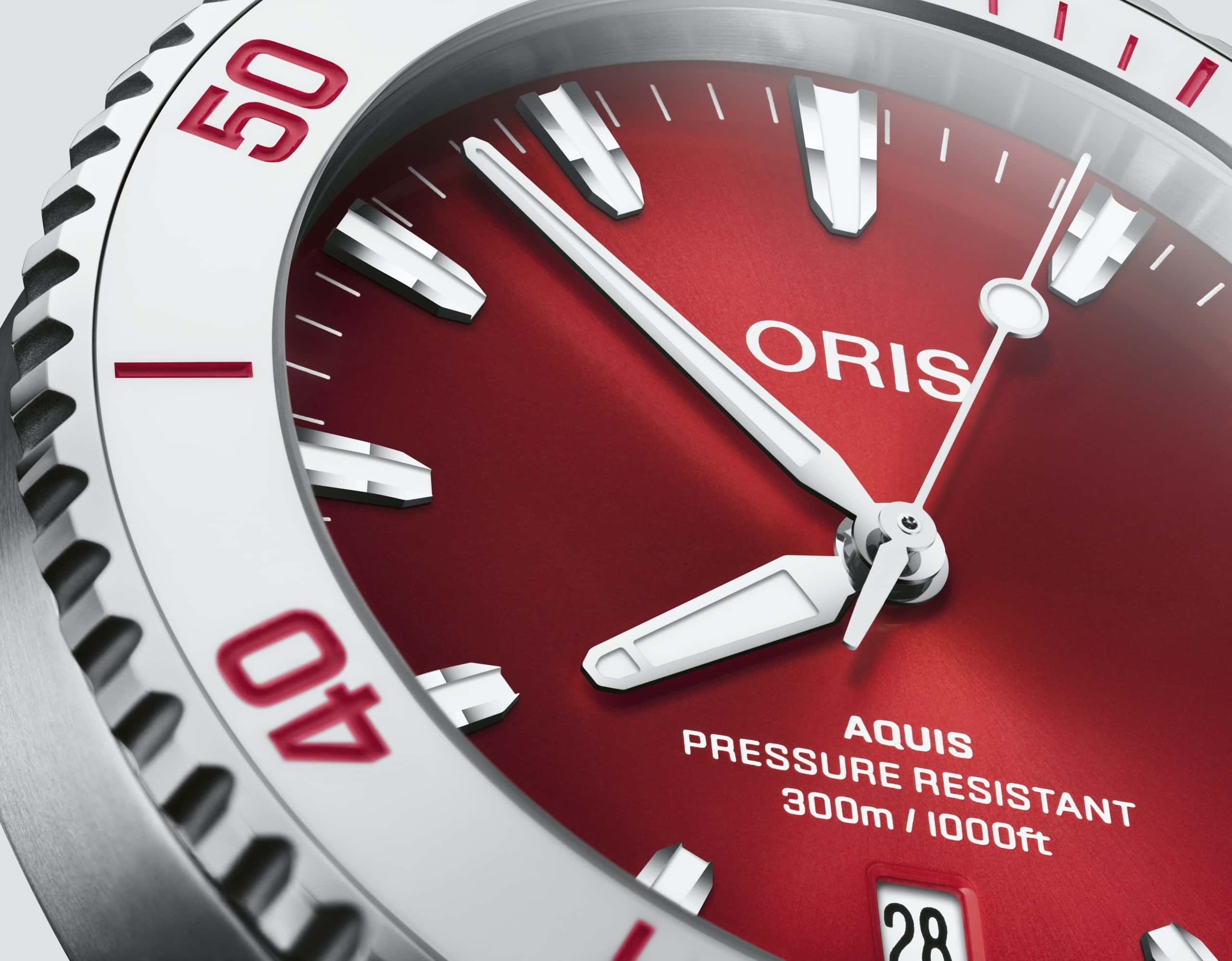 01 733 7787 413807 8 22 04PEB Aquis Date 4150 mm Watches World Oris Aquis Date Taste of Summer en Sunny Red
