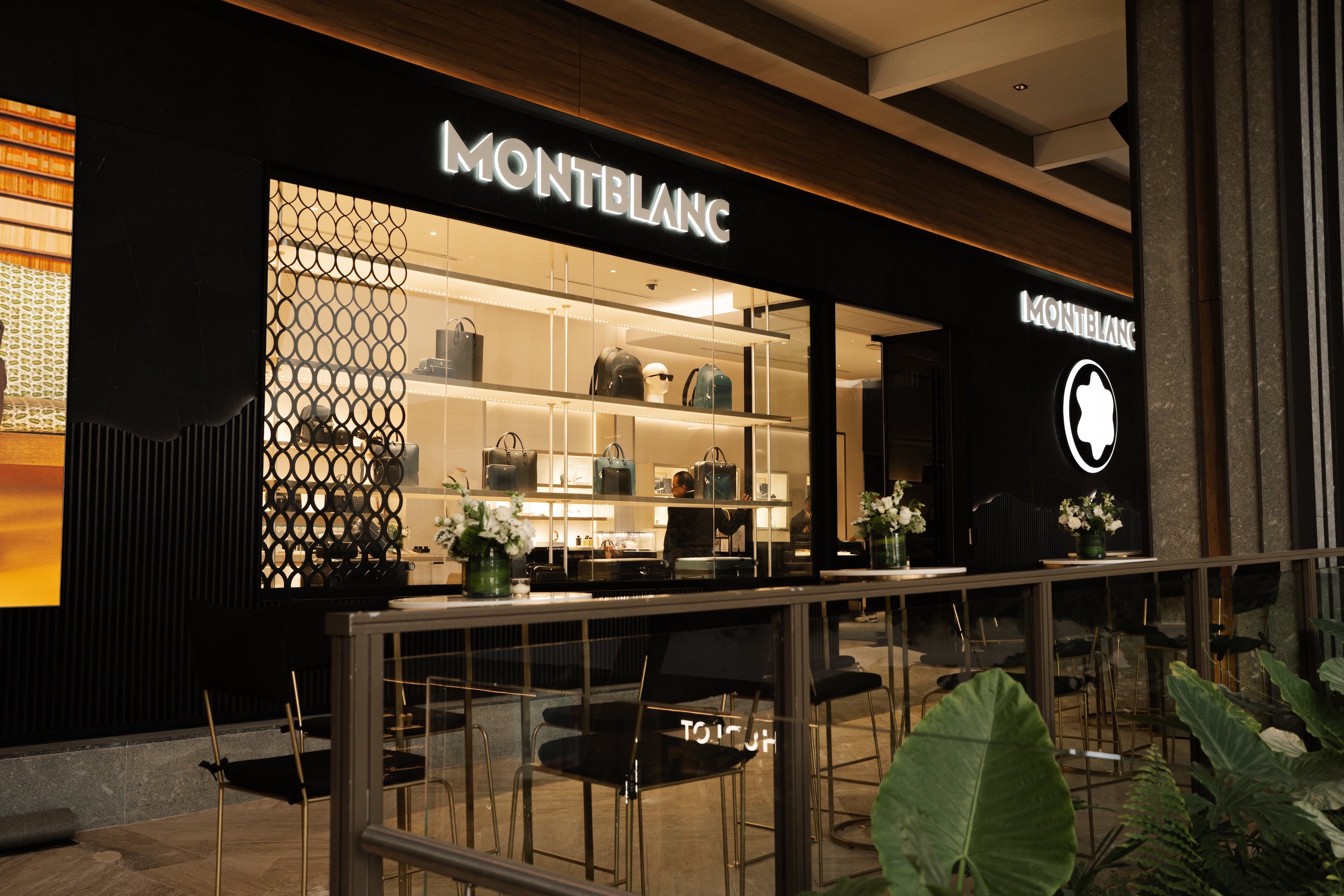 Montblanc La Isla boutique