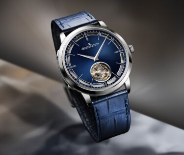 Jaeger-LeCoultre 01_Master Hybris Mechanica Calibre 362_levitation