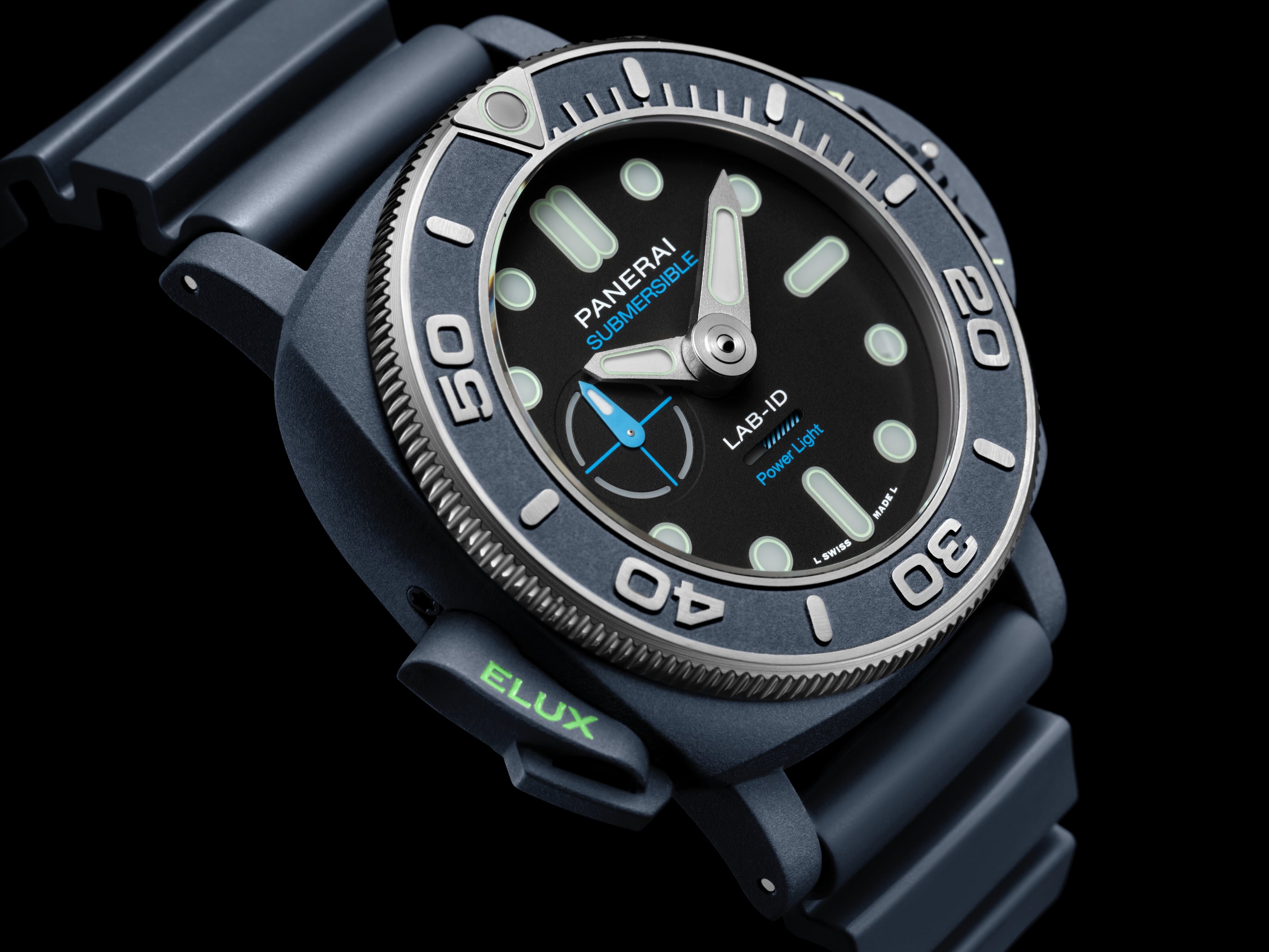 Panerai Submersible Elux LAB-ID revoluciona la luminiscencia en los relojes de buceo