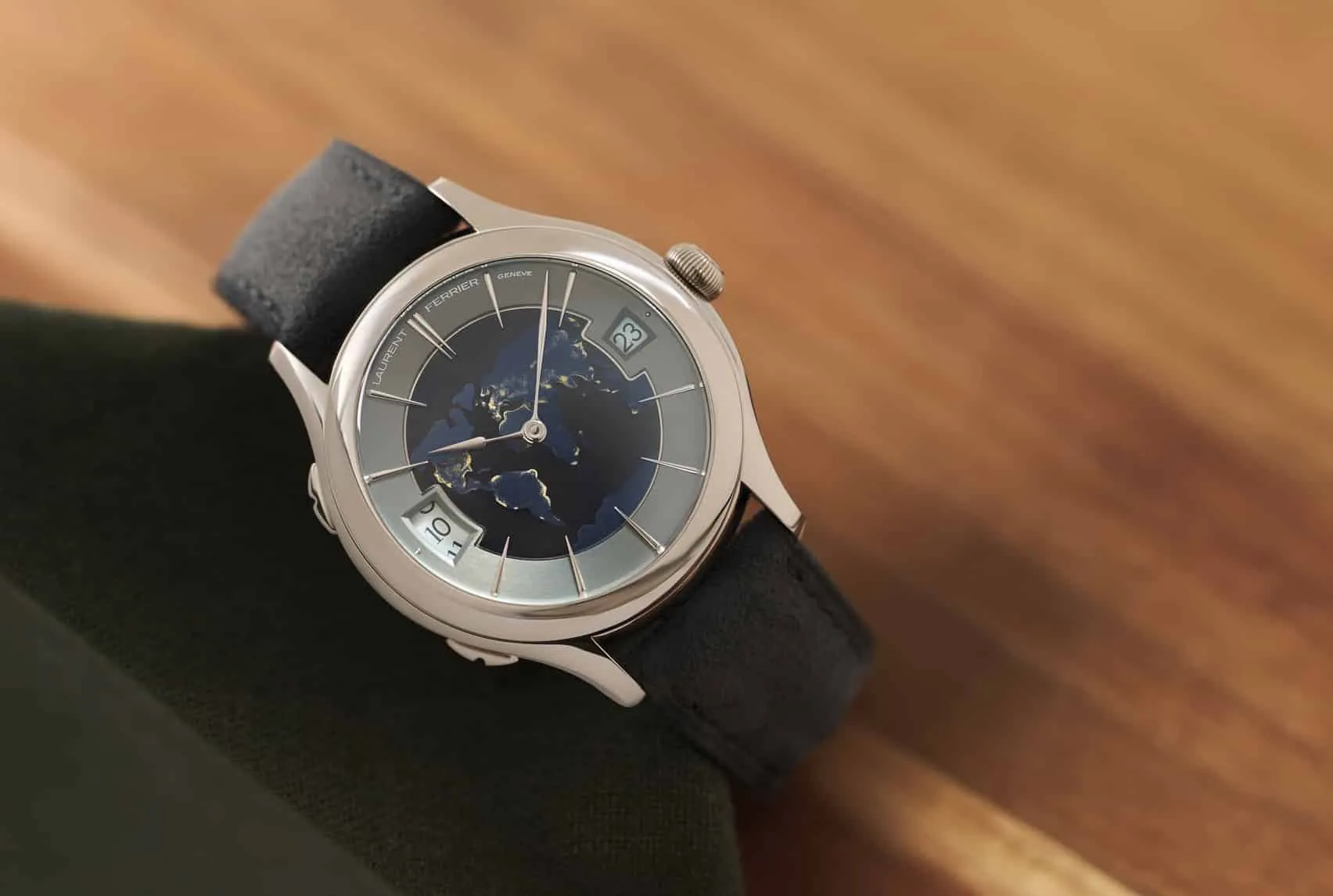 Laurent Ferrier Classic Traveller Globe Night Blue