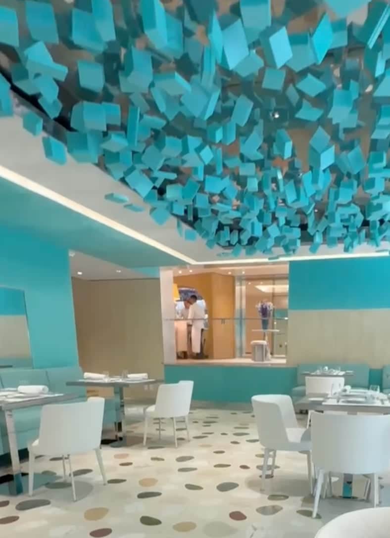 Boutique Blue Box Cafe Tiffany and Co 15 Watches World Boutique Blue Box Cafe Tiffany and Co