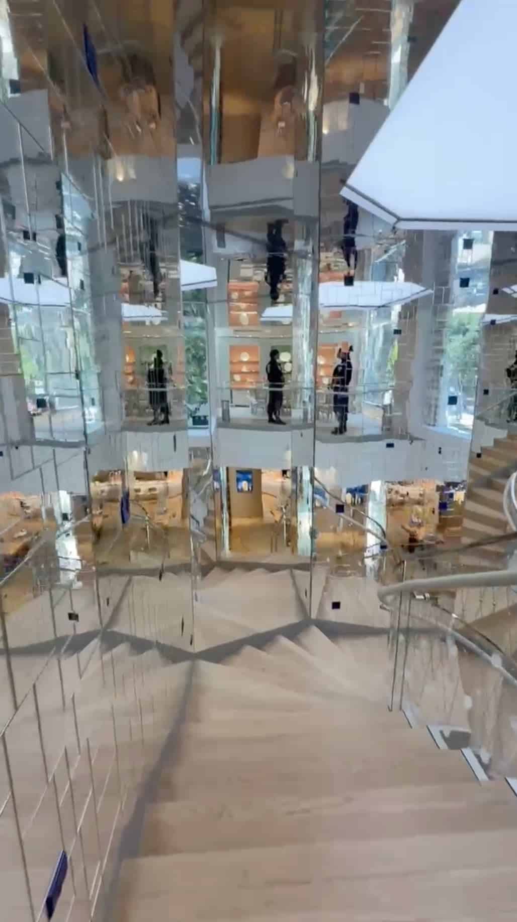 Boutique Blue Box Cafe Tiffany and Co 2 Watches World Boutique Blue Box Cafe Tiffany and Co