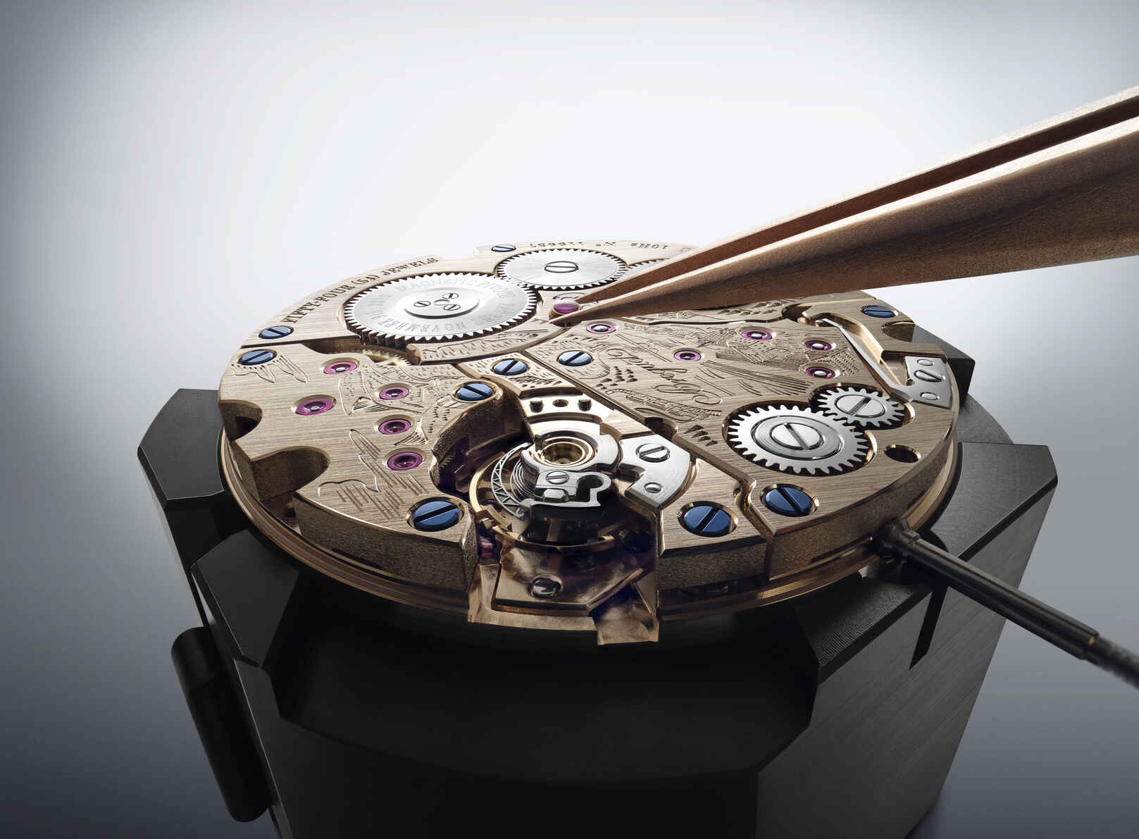 4POSERUBISLowresolution72dpiJPG17591 Watches World