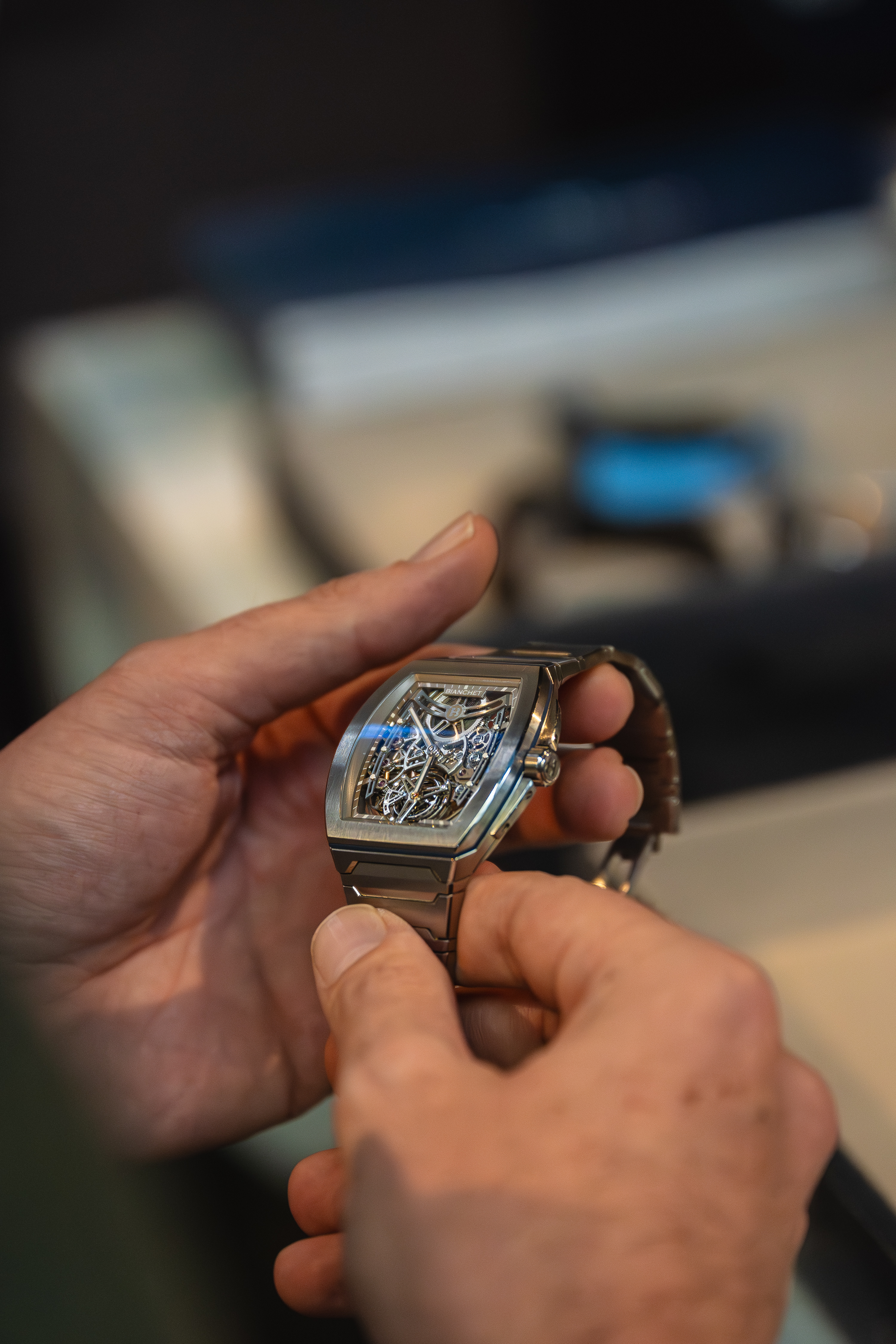 DSC7404 Watches World