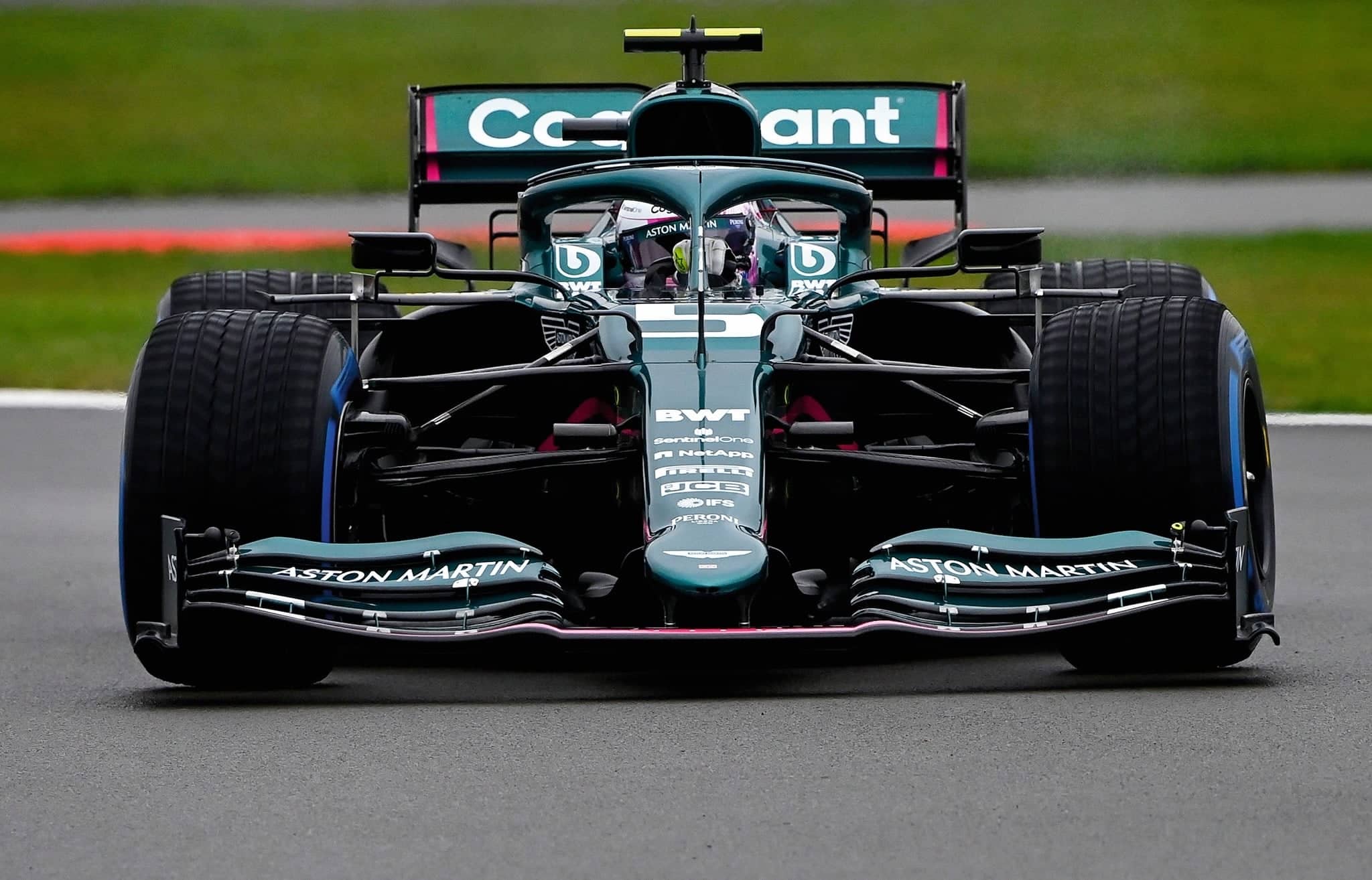 RelojesAstonMartinGirardPerregaux5 Watches World