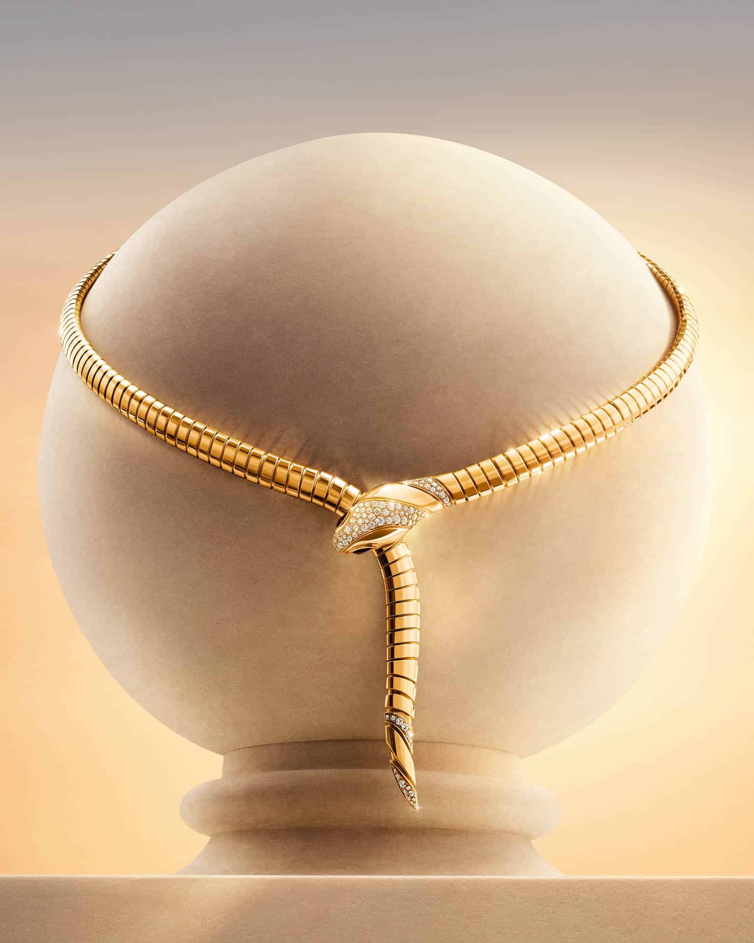 BULGARISL SERPENTIRGB Watches World Collar de la colección Serpenti Viper de Bvlgari