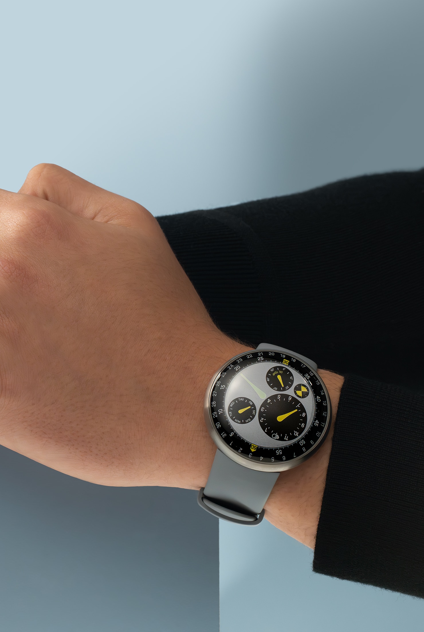 Ressence TYPE 3 Marc NewsonLIFESTYLE GRIS 2 Watches World