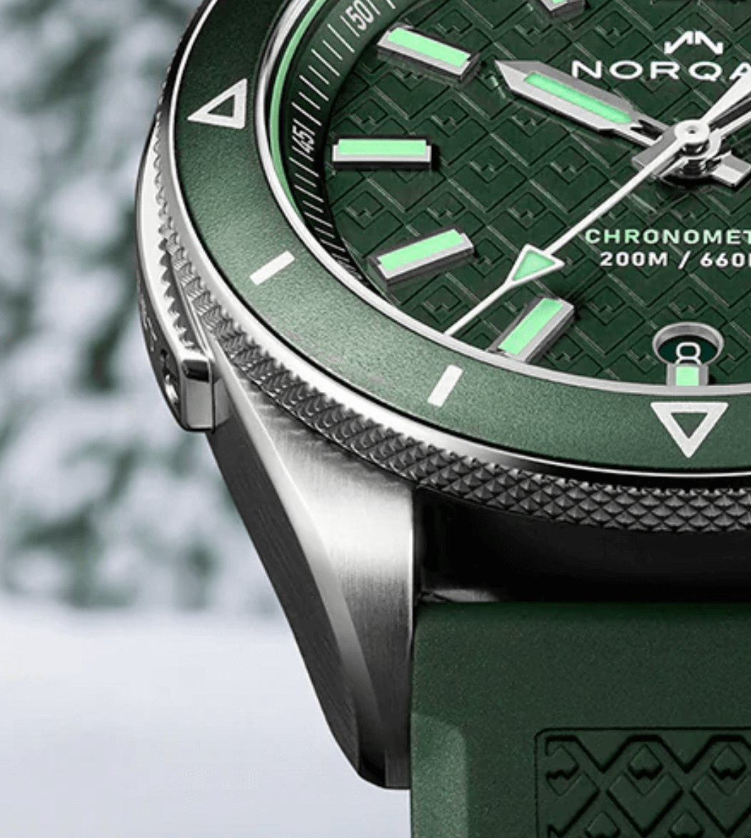 Norqain Adventure VERDE BISEL DETALLE Watches World