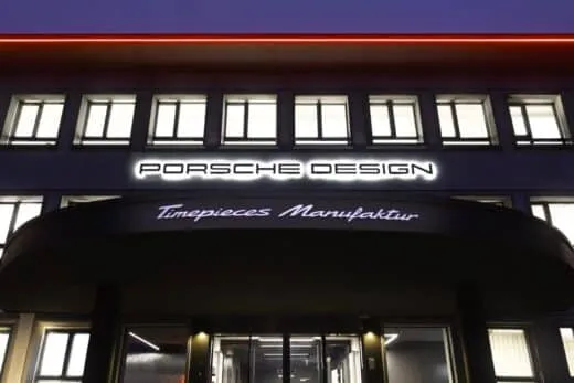 Fachada de la planta relojera de Porsche Design en Suiza, combinación de tradición y modernidad