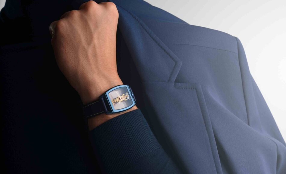 CORUM Golden Bridge Watches World Golden Bridge transparencia absoluta en Zafiro