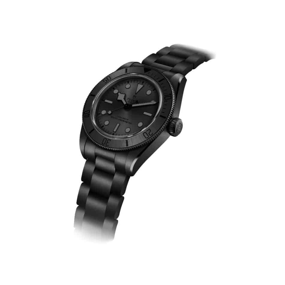 TUDOR Black Bay Ceramic Watches World Caja 41 mm de diámetro 1355 mm de grosor cerámica negra mate microchorreada con bordes biselados pulidos