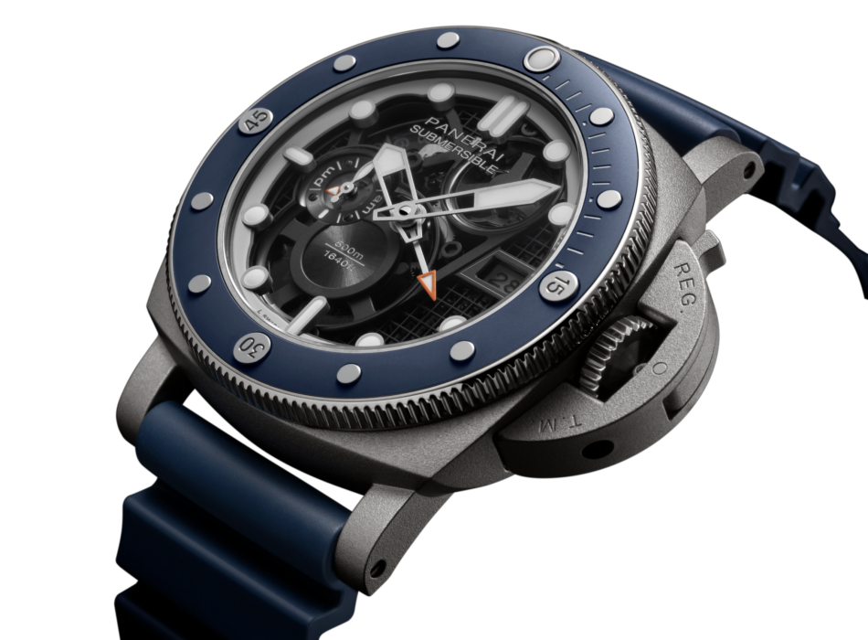 PaneraiSubmersibleGMTPAM01495 case jpg Watches World Panerai Submersible GMT PAM01495