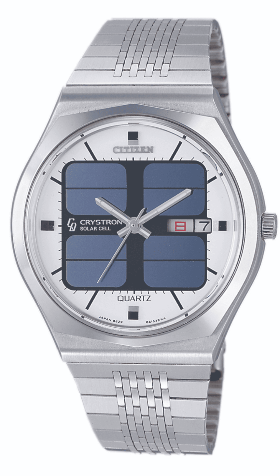 Primer reloj de CITIZEN con tecnología solar Watches World Silver toned analog digital wristwatch with a blue segmented dial and metal link bracelet showing date window on the right side and'Quartz' text at the bottom