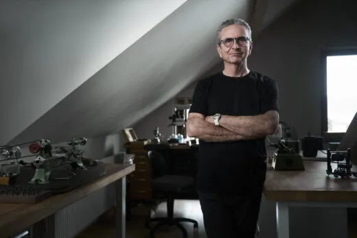 Inventiva y pasión: Dominique Renaud y Pulse60, su reloj de baja frecuencia