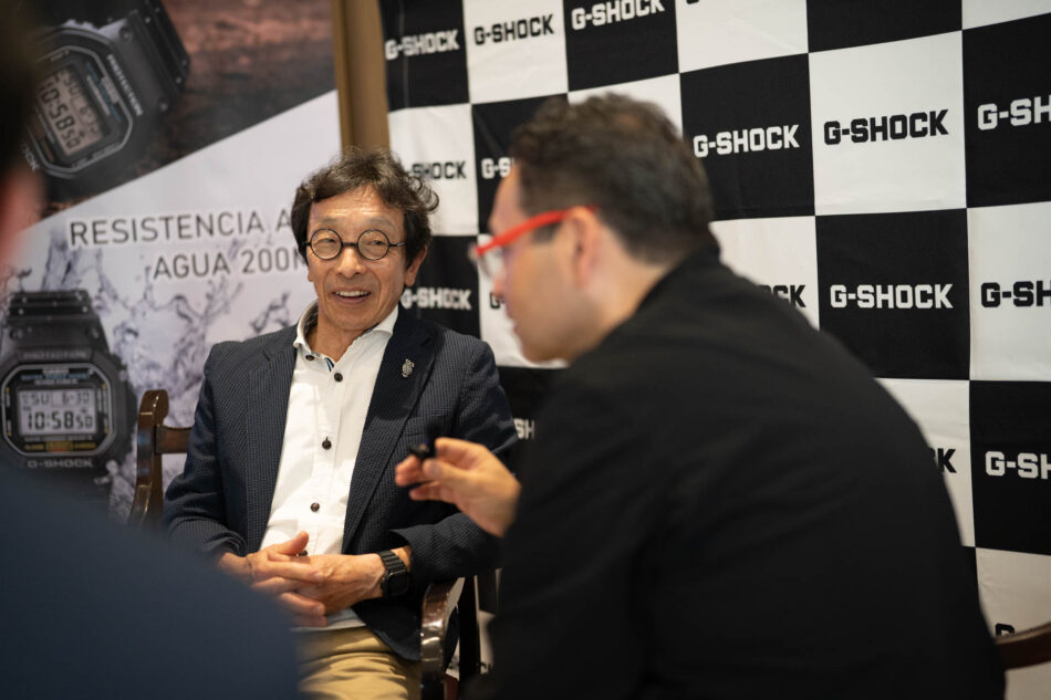 IBE GSHOCK164 Watches World El creador del G Shock explica el significado de su distintivo prendedor de búho