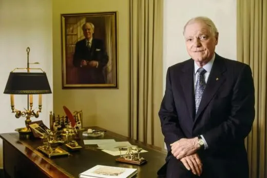 Philippe Stern, Presidente Honorario de Patek Philippe, durante una etapa clave de su trayectoria en la manufactura suiza.