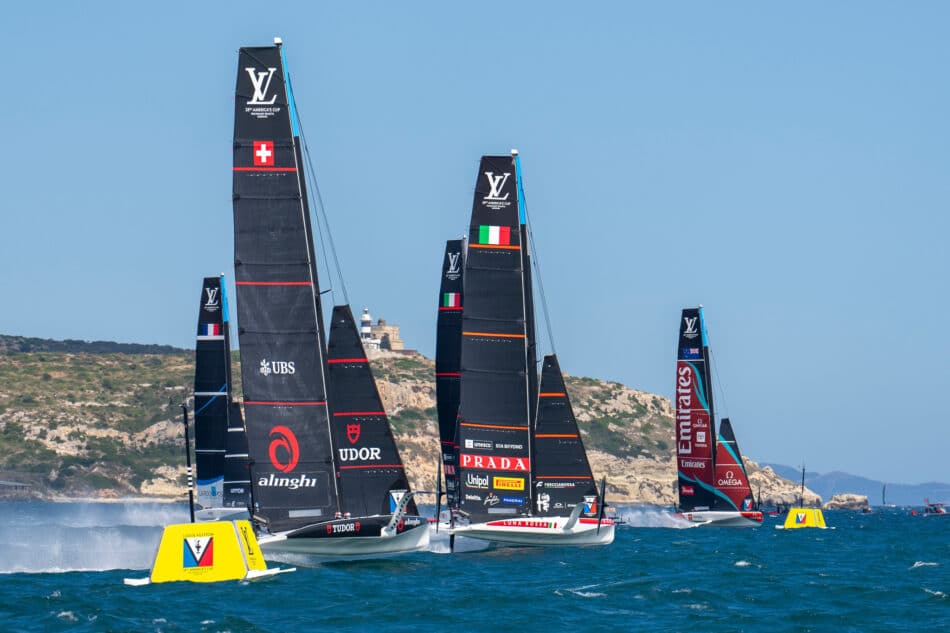 Panerai Luminor Luna Rossa 38ª Americas Cup Watches World Panerai Luminor Luna Rossa 38ª Americas Cup